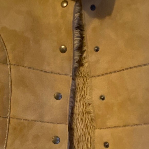 ELEGANT FAUX FUR SUEDE VEST with SNAP BUTTONS for WOMEN  -Size- XS-S - Picture 4 of 4